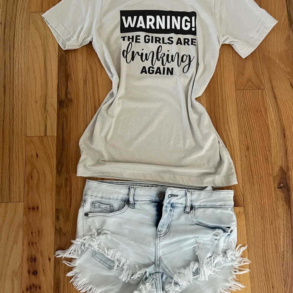 Graphic Tee Small - Picture 6 of 7